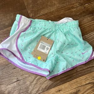 NWT Nike girls running shorts XS